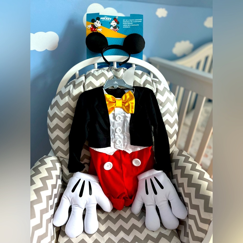 Brand  New Kid Disney Mickey Mouse Costume